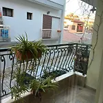 The Makrina Flat