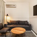 Coco By Halu! : Neoclassical Apt With Balcony