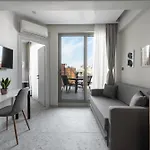 Avenue Studios & Apartments, Nilie Hospitality Mgmt