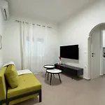 The Cityscape Apartment