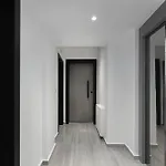 Babylon Luxury Suites No2 By Binobi!