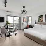Babylon Luxury Suites No2 By Binobi!