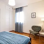 Houseloft White Tower Echo