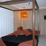 Art Apartments