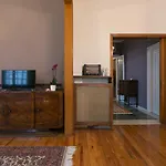 Authentic Retro Flat In City Center #Feelslikehome