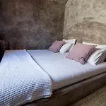 Thesseasyliving Apartments