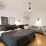 Traveller\'S Nest #Feelslikehome