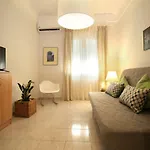 Stylish Modern Apartment, Nilie Hospitality Mgmt