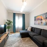 City Pulse Tsimiski Apartment