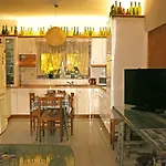 Victoria\'S Apartment