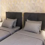 Thess Home Now Luxury Apartment