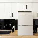 Thess Home Now Luxury Apartment