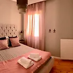 Astor\'S Brilliant Home