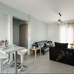 Bright Spacious Two-Bedroom Apartment