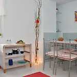 Short Stay Studio