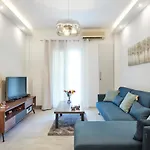 F & B Collection - Flat For 4