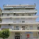 Modern Top Floor Apartment
