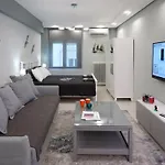 Zotos Luxury Studios & Apartments