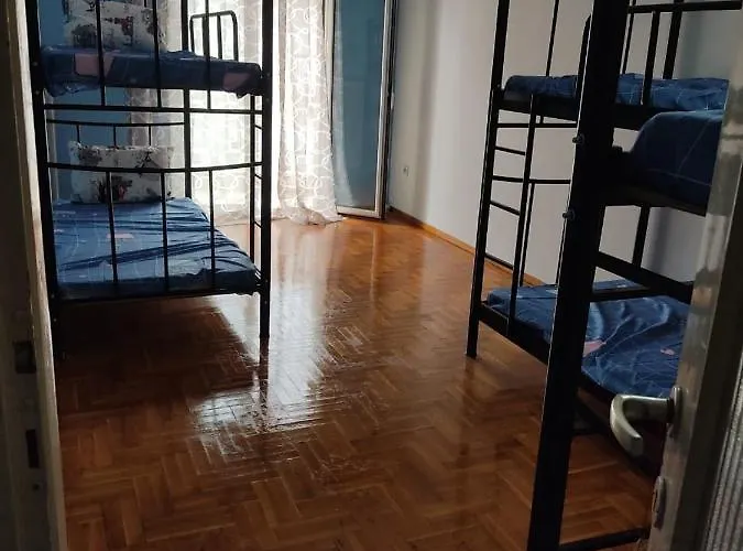 Kamara Hostel