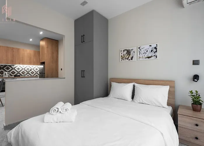 Timesquare, Nilie Hospitality Mgmt