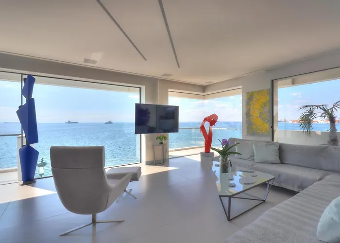 Infinity Sea View Apartment