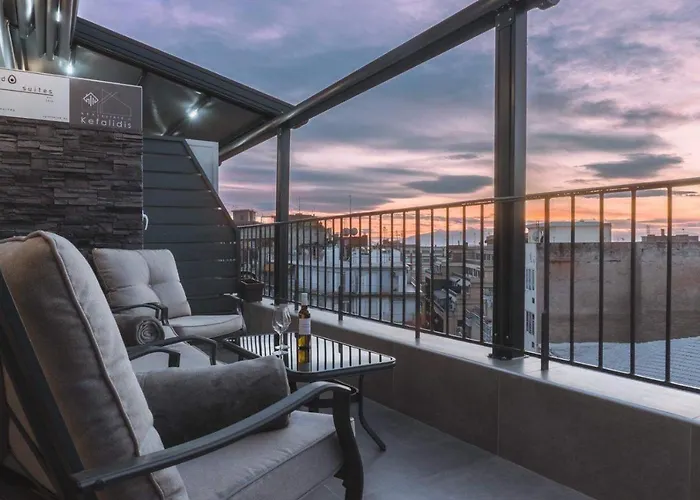 Avocado Balcony Suites