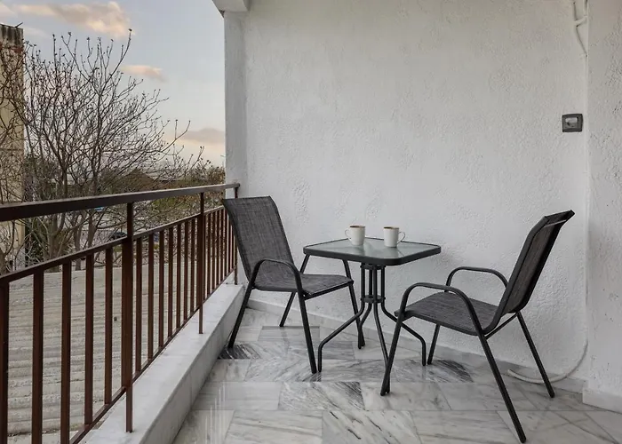 Stylish And Modern Studio - Miltos