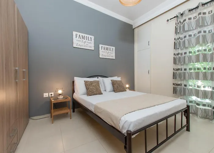 F & B Collection - Apartment For 5