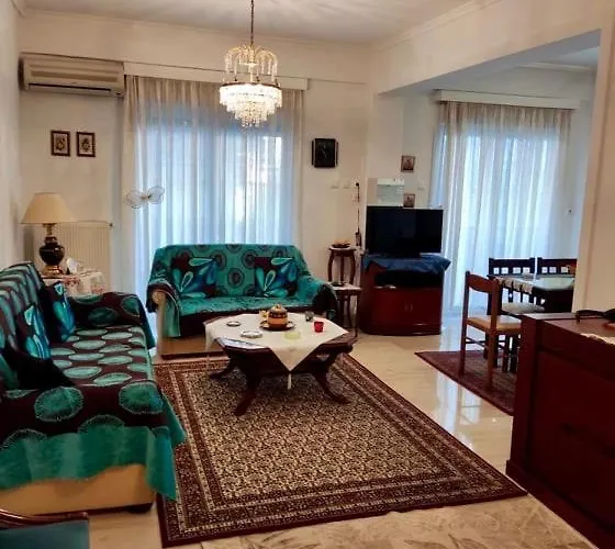 Marys House , Lovely 2-Bedroom Apartment