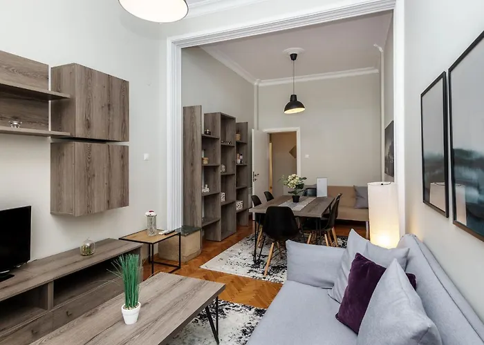 C.4 Red Rose #Colony_Central_Apartment