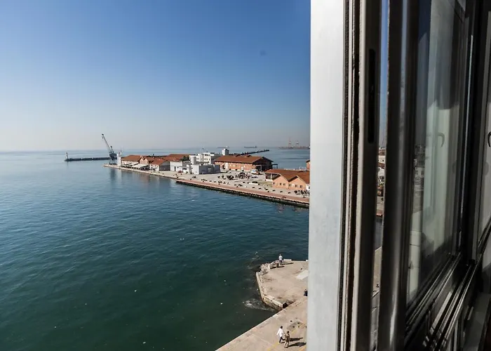 Niblue Seaview Apartment