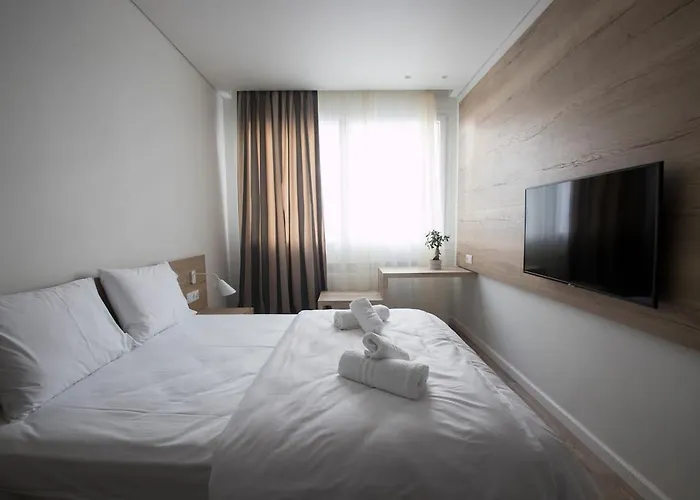Ornament Suites, Nilie Hospitality Mgmt