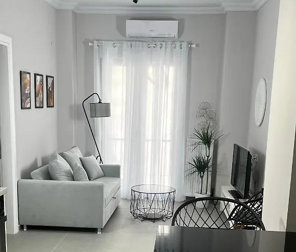 Agia Sofia Noir Apartment