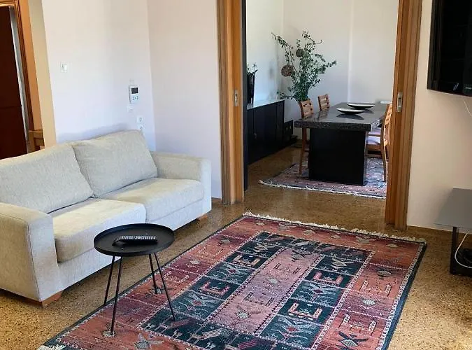 Central Family Apartment