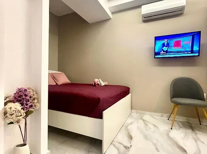 Demetrios Apartments