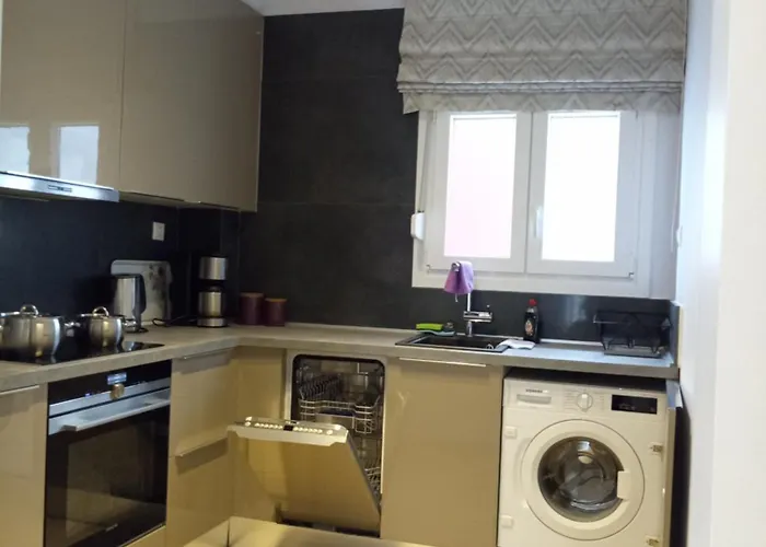 Kalamaria Brand New 2 Bedroom Apartment