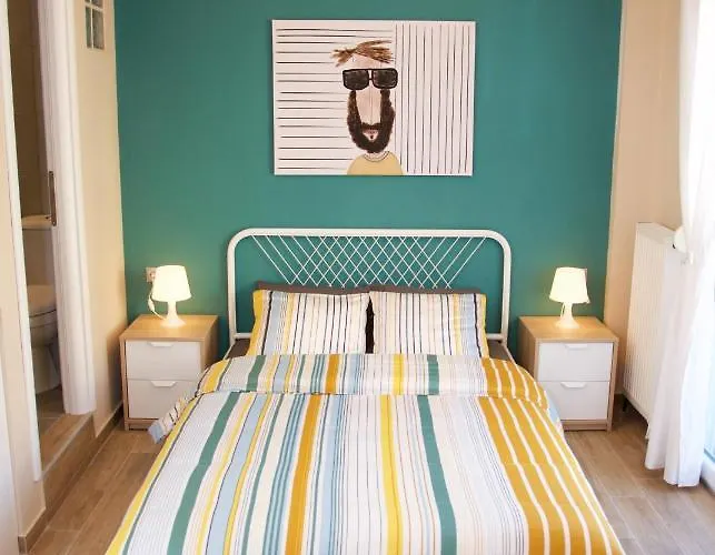 Super Cute & Cozy Mini Studios In City Center