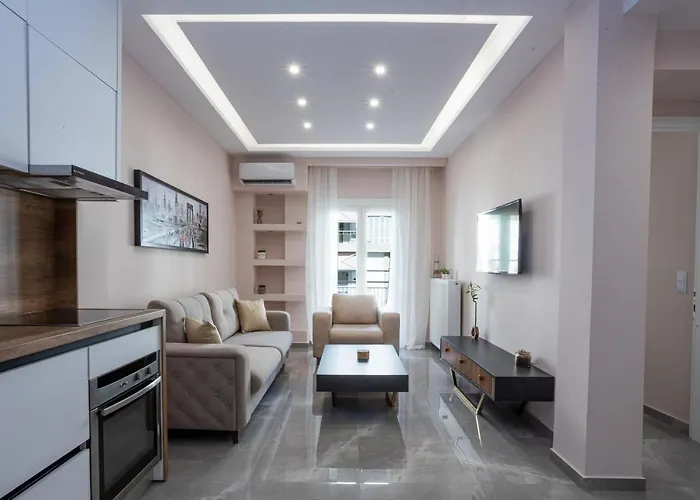 Luxury Downtown Apartment E1
