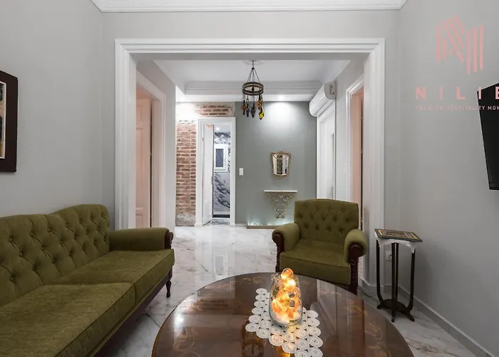 Elegant, Nilie Hospitality Mgmt
