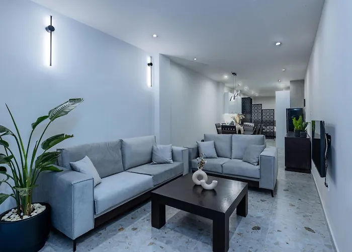 Luxury Downtown Apartment Α3