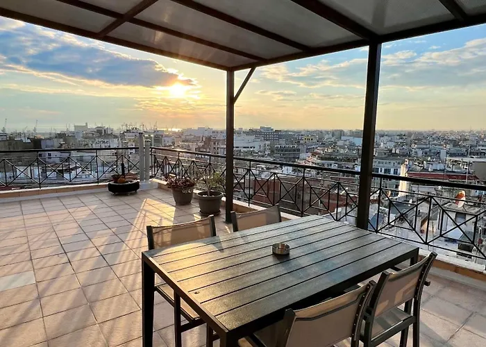 180° Rooftop View