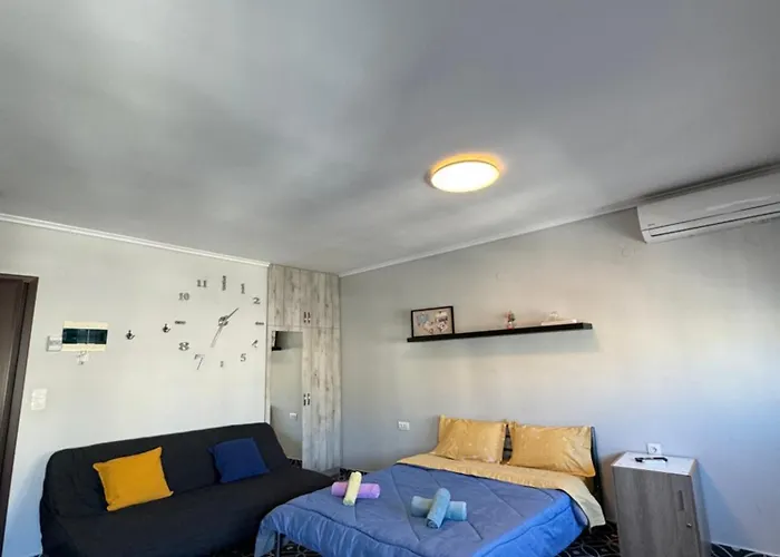 Modiano Studio Ι By Socrates Junior Houses