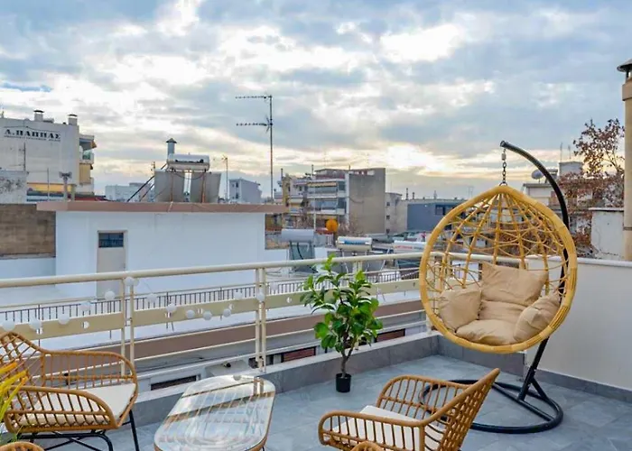 Pomegranate Luxury Penthouse Maisonette With Beautiful Terrace & Free Parking By Binobi !