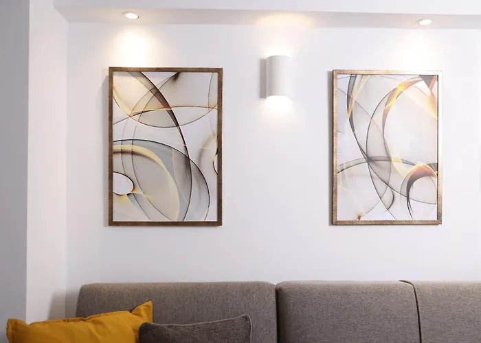 Milou 40 Downtown Apartment