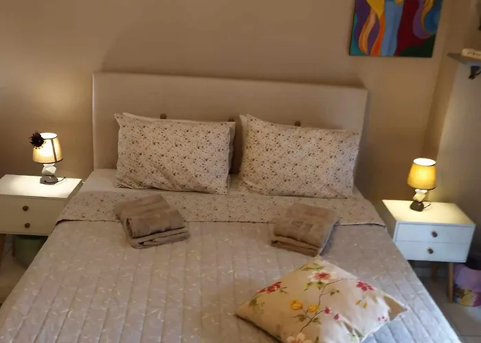 Cozy Studio, 1Min From Kamara