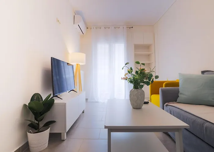 Phaedrus Living: City Flat Megakleous