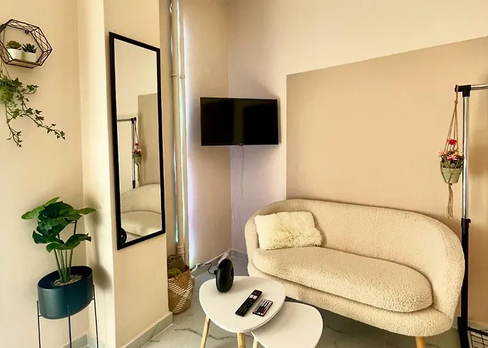 City Heart Room 4