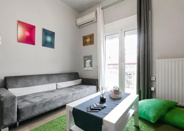 Delmare Gara Downtown Apt