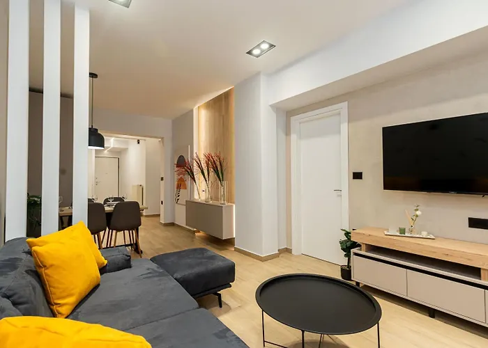 Modern 3 Bedroom Luxury Apartment