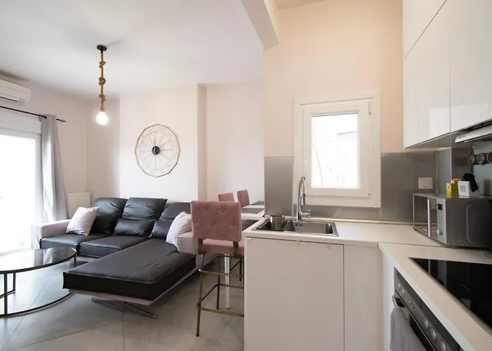 Arch View Apartment
